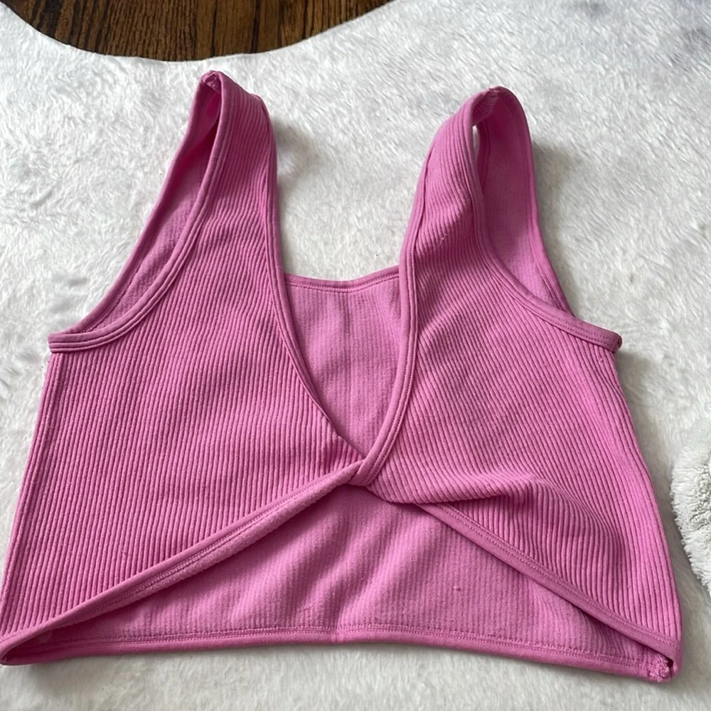 Pink Ribbed Crop Top - Picture 2 of 2